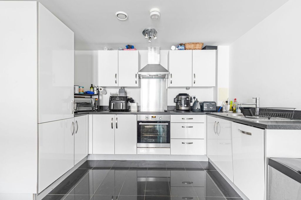 Property photo 3 of 6 Picture No. 09