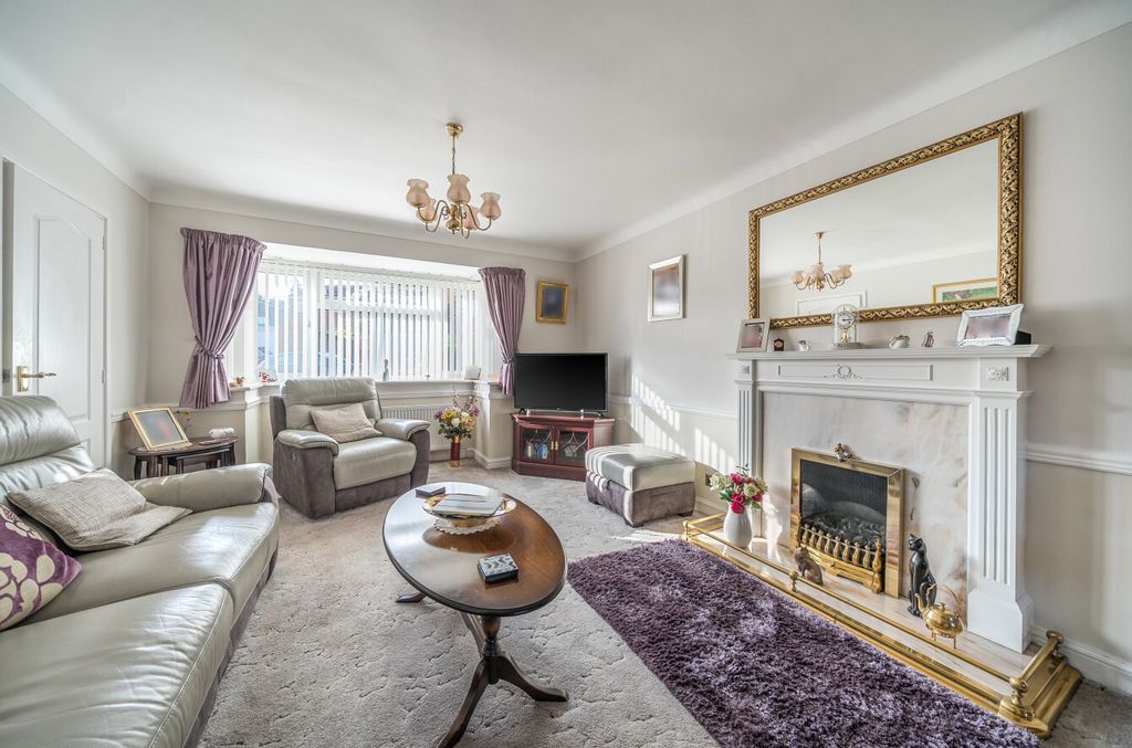 Property photo 2 of 12 1419651-21-699F28...