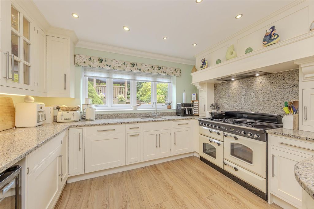 Property photo 3 of 49 Kitchen