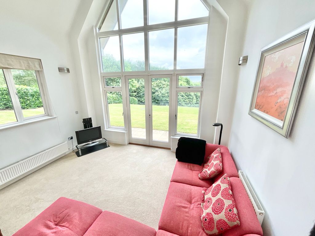 Property photo 3 of 31