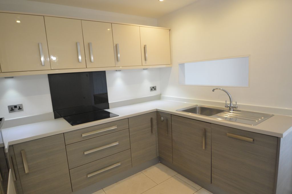 Property photo 3 of 18 Photo 14