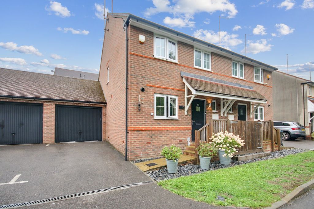 Property photo 1 of 11