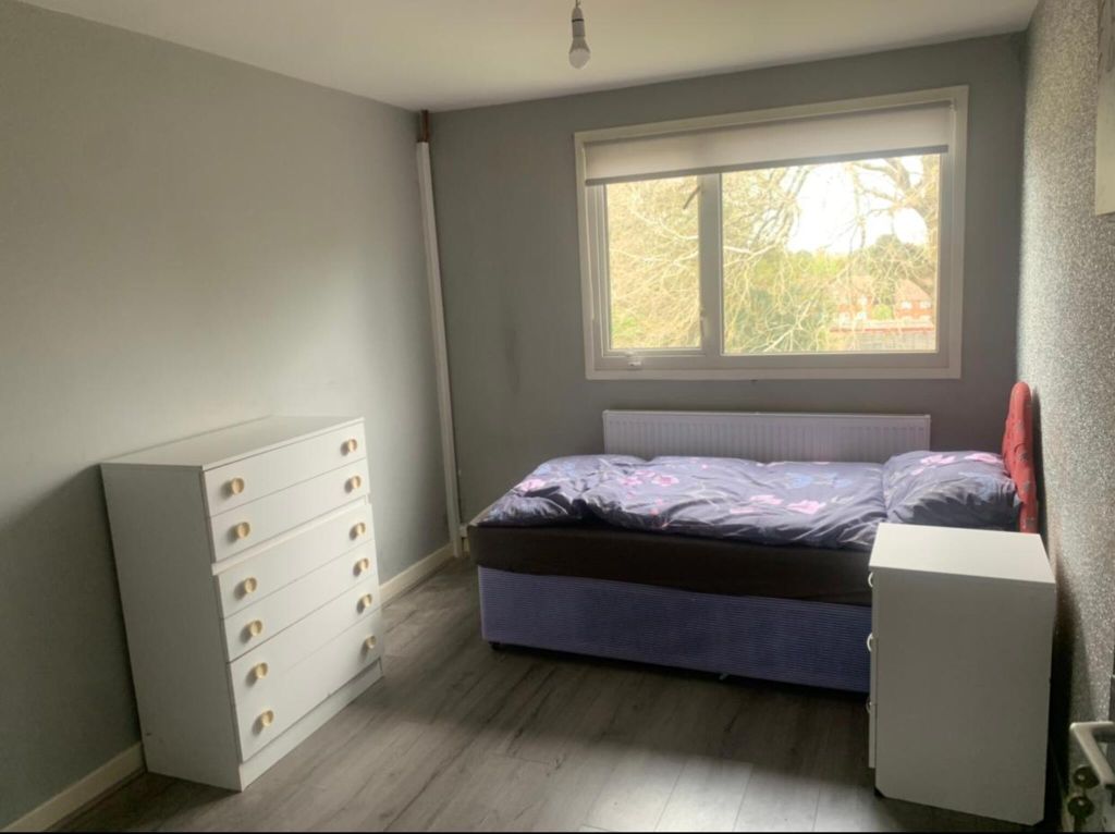 Property photo 1 of 4