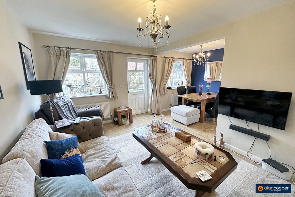 Property photo 2 of 25 3877134