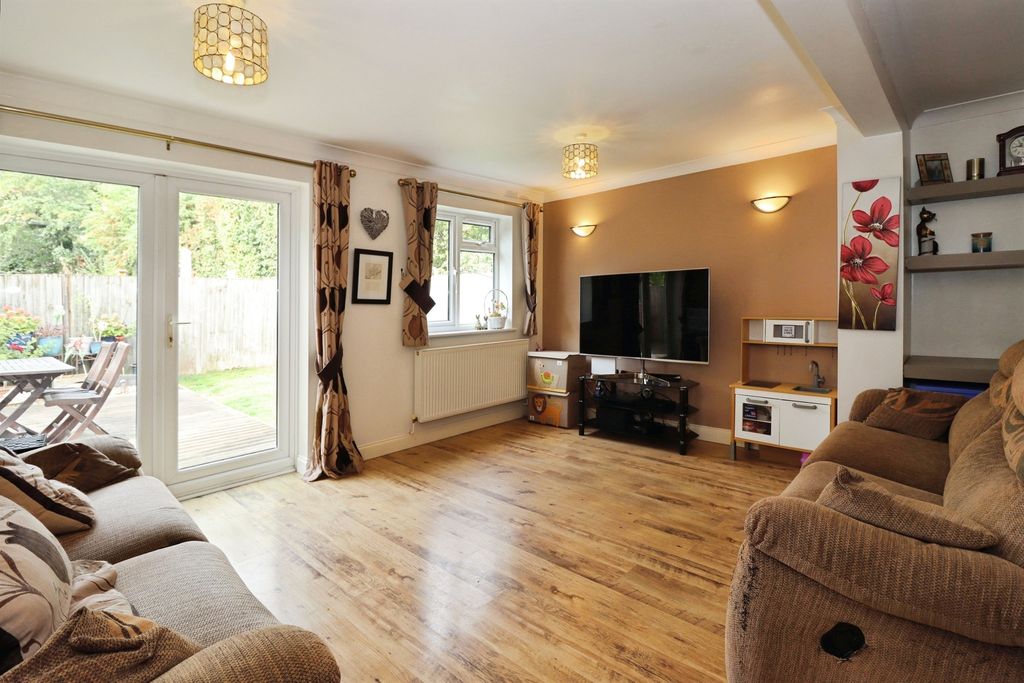 Property photo 2 of 22