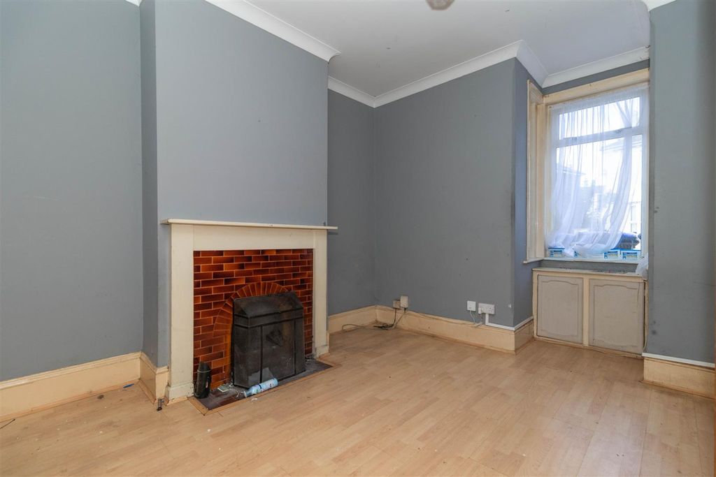 Property photo 2 of 11 Tarring-01.Jpg