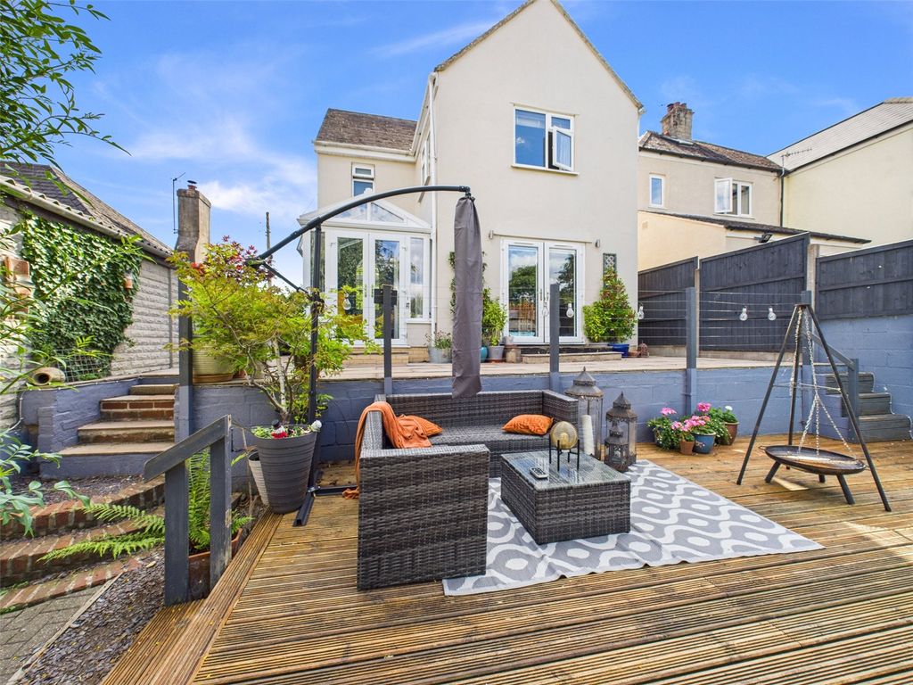 Property photo 1 of 29 Picture No. 27