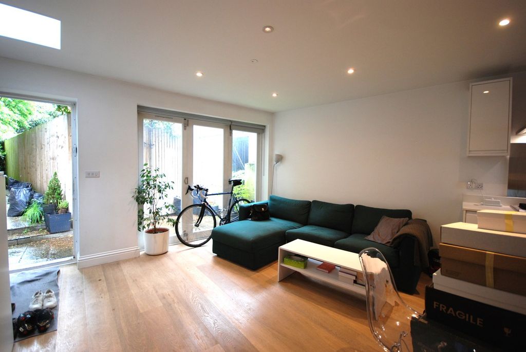 Property photo 3 of 5