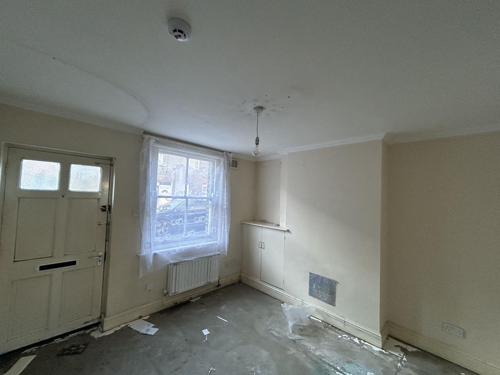 Property photo 3 of 10 Img_3785[1].Jpg