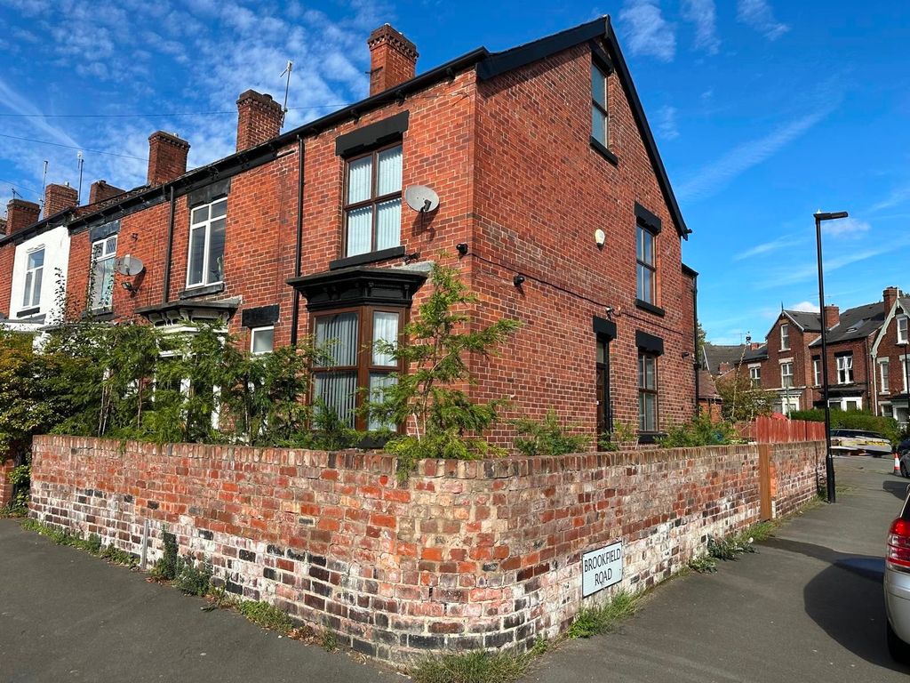 Property photo 1 of 11