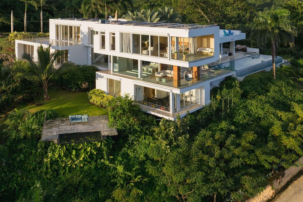 Property photo 2 of 28