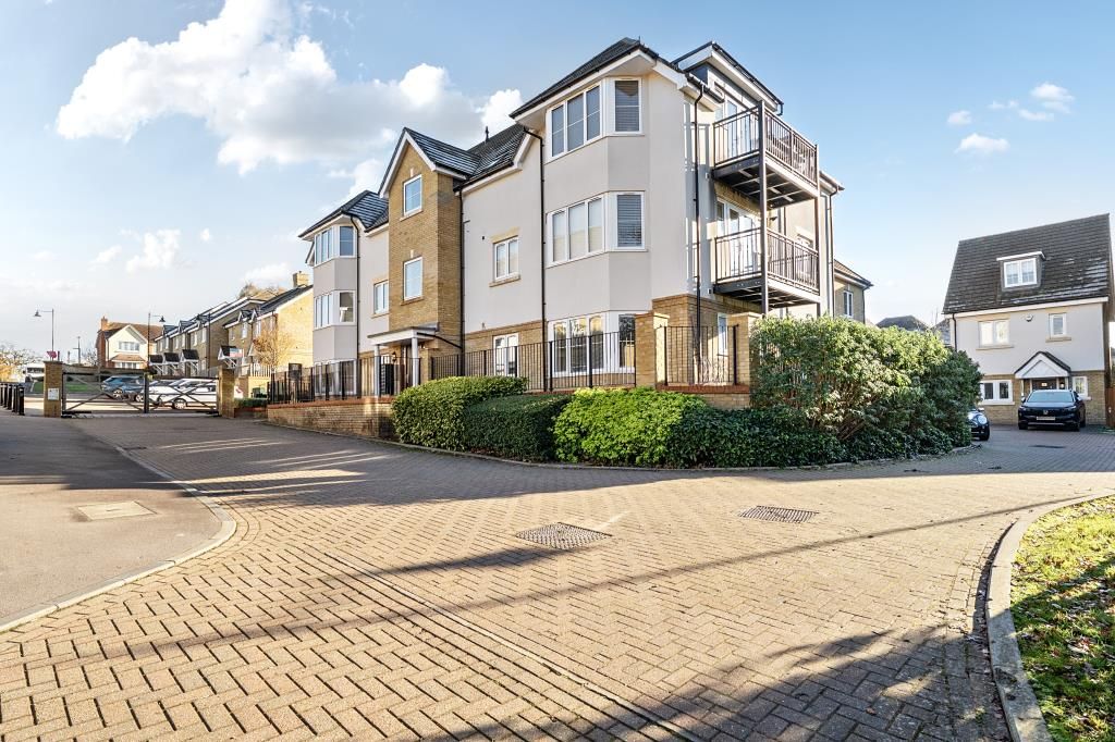 Property photo 2 of 18 External View