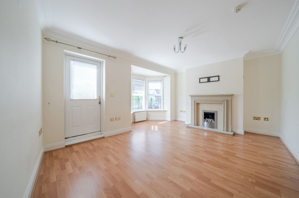 Property photo 3 of 24 1468413-13-6A1823...