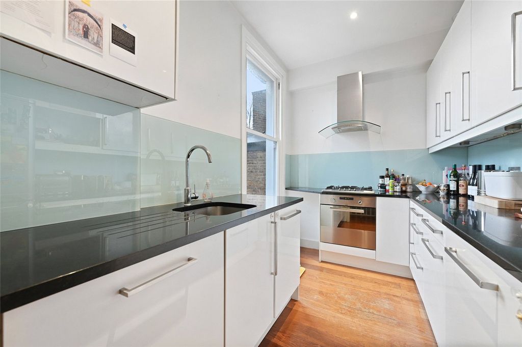 Property photo 3 of 9 Picture No. 07