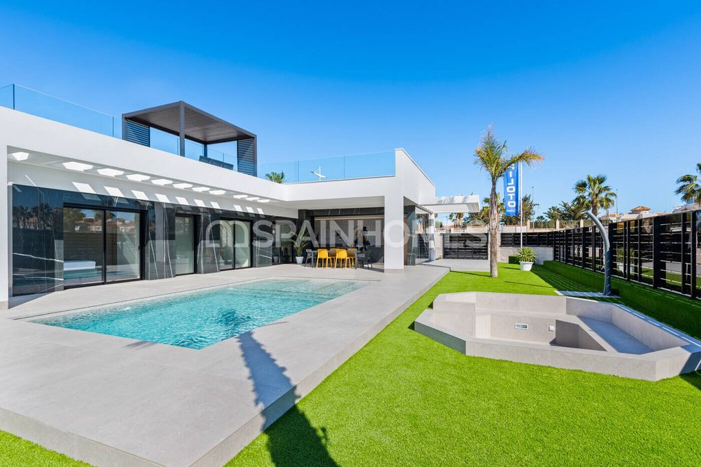 Property photo 2 of 51