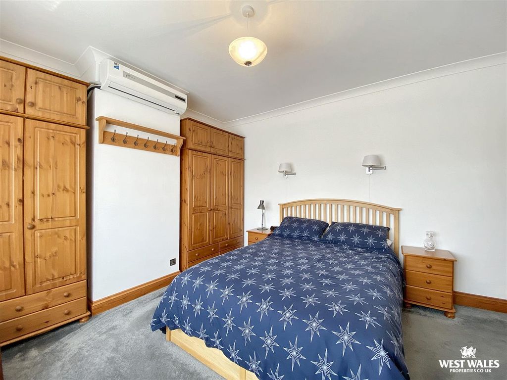 Additional image 15 of 3 bed detached house for salePier Road, Pembroke Dock SA72