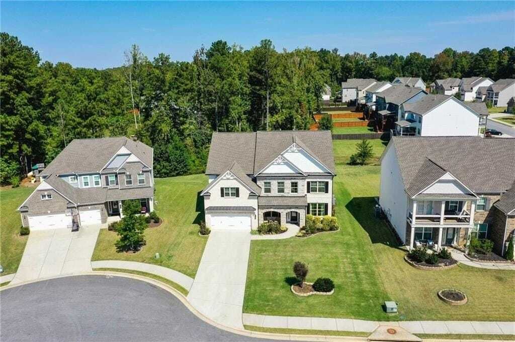 Property photo 1 of 29