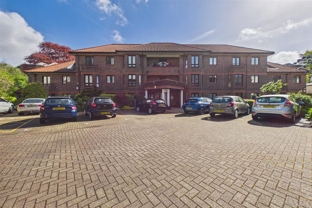 Property photo 3 of 11 Buildin.Jpg