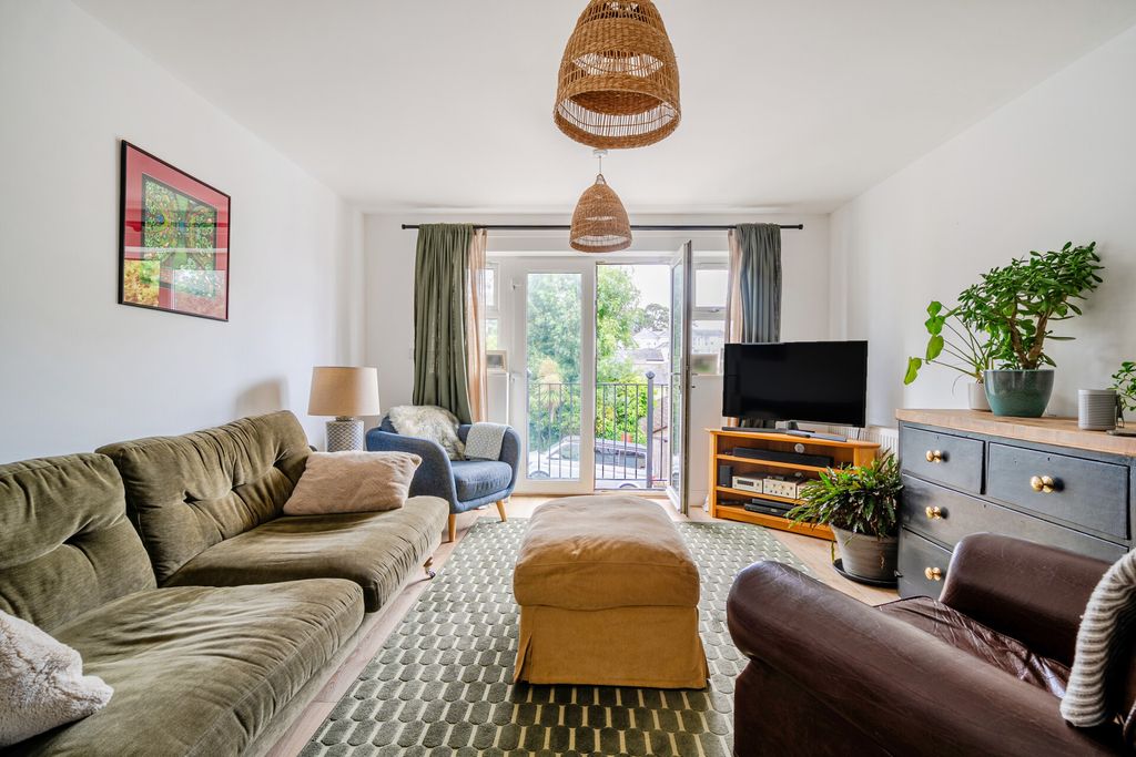 Property photo 2 of 23 1514053-20-6A9861...