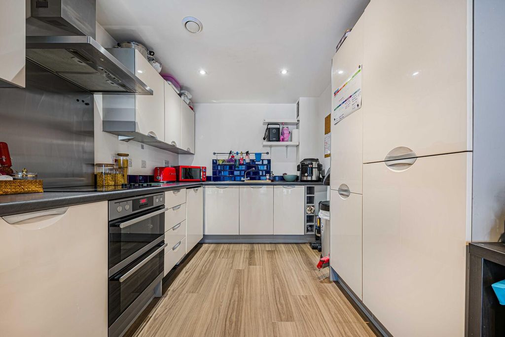 Property photo 2 of 15 Kitchen