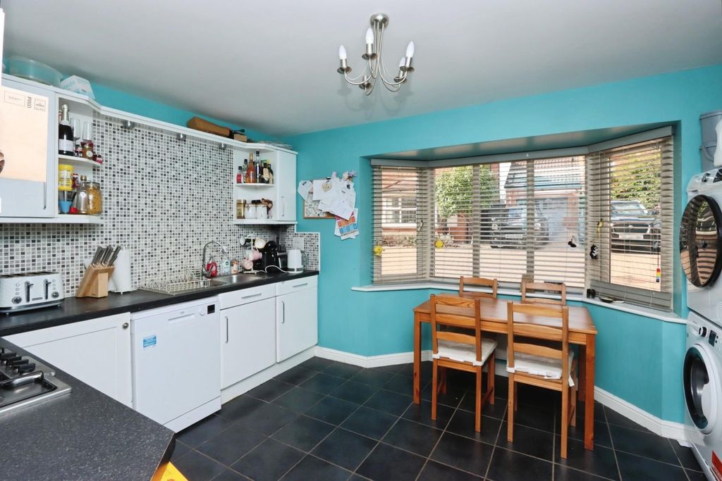 Property photo 3 of 14 Kitchen Diner 01.Jpg