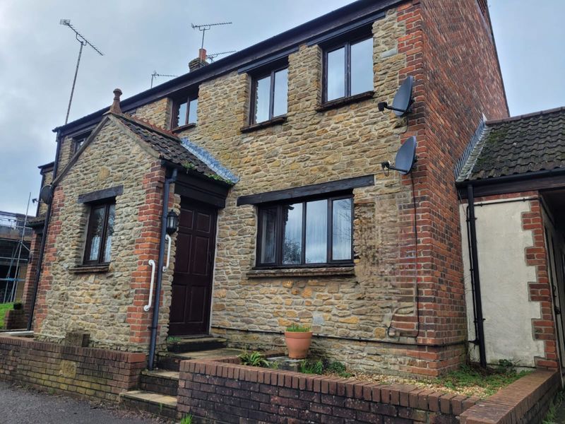 Property photo 1 of 14 Photo 16