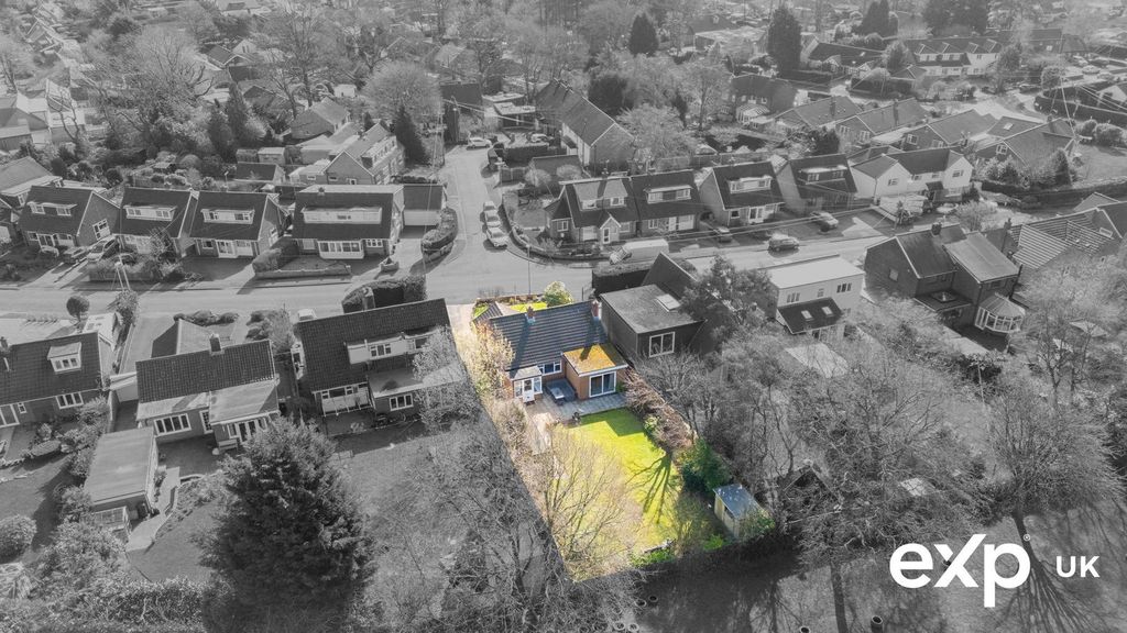 Property photo 2 of 28