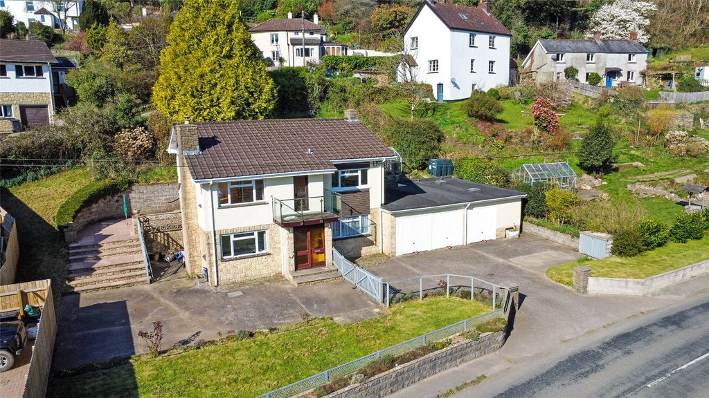 Property photo 1 of 21 Picture No. 02