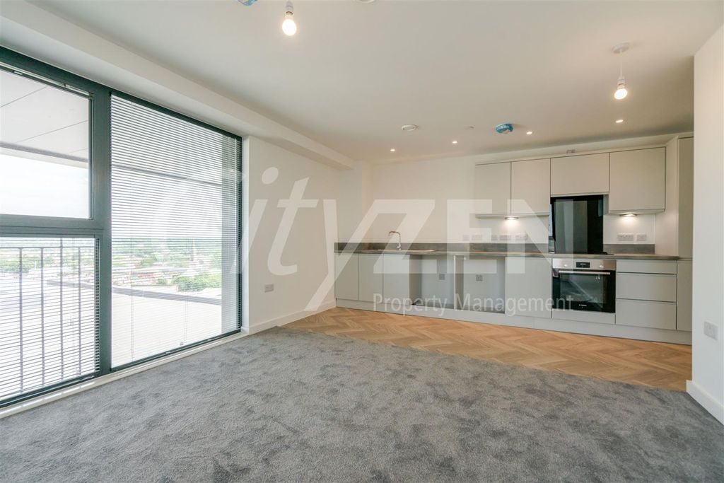 Property photo 1 of 13 Reception