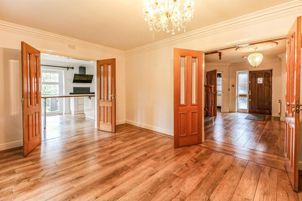 Property photo 3 of 22 Img_0677.Jpg