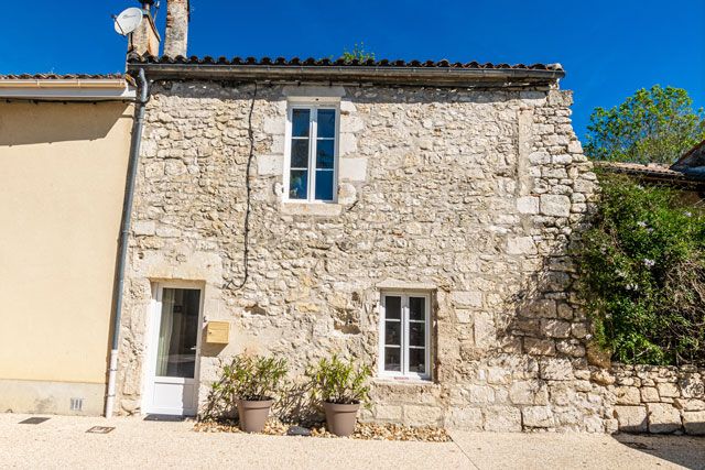 Property photo 1 of 19