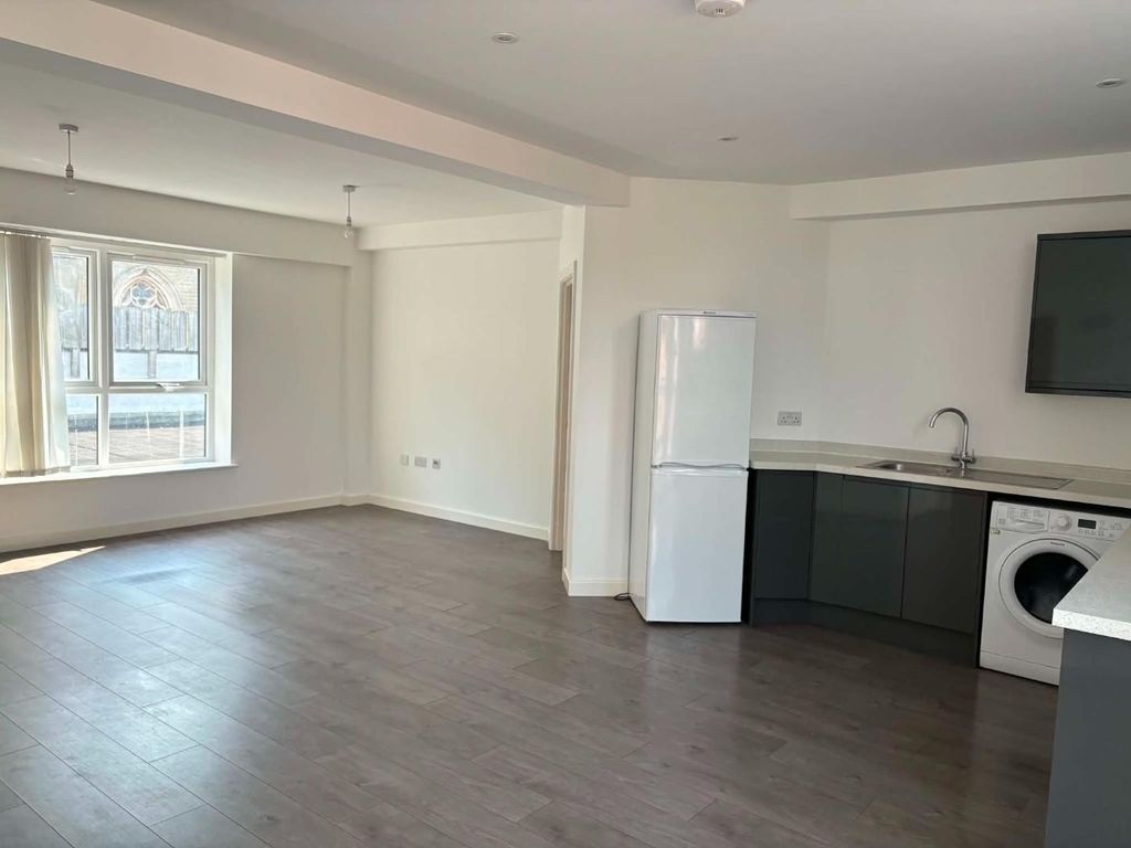 Property photo 2 of 5 52.Jpg