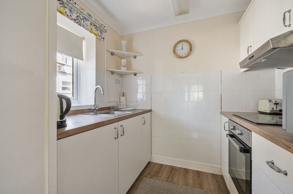 Property photo 3 of 13 1501147-17-19Fc72...