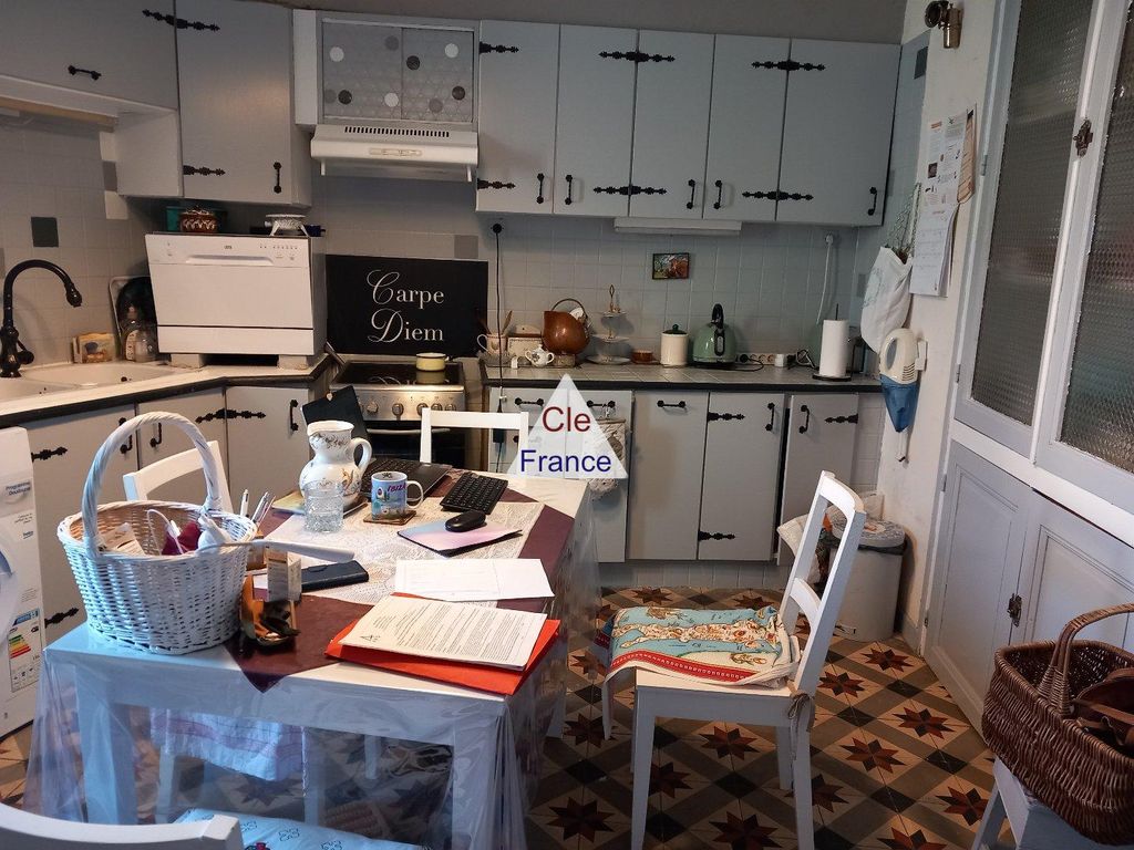 Property photo 3 of 17