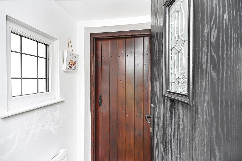 Property photo 2 of 53 3 Belle Vue Porch.Jpg