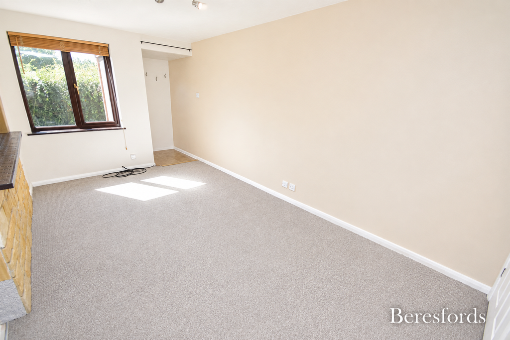 Property photo 2 of 5 Lounge