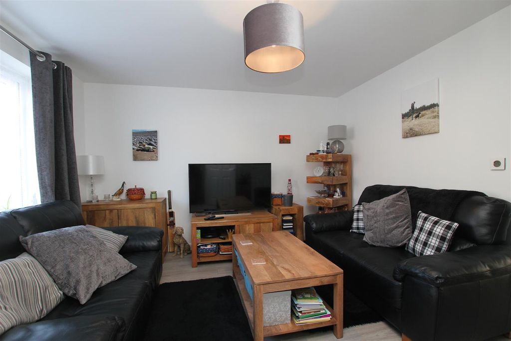 Property photo 3 of 10 Rec 1.Jpg