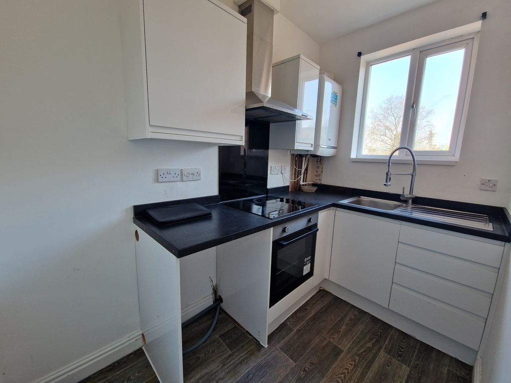 Property photo 2 of 11 Image