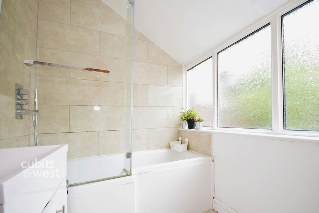 Property photo 3 of 13 d9B16d54-Dsc_5943