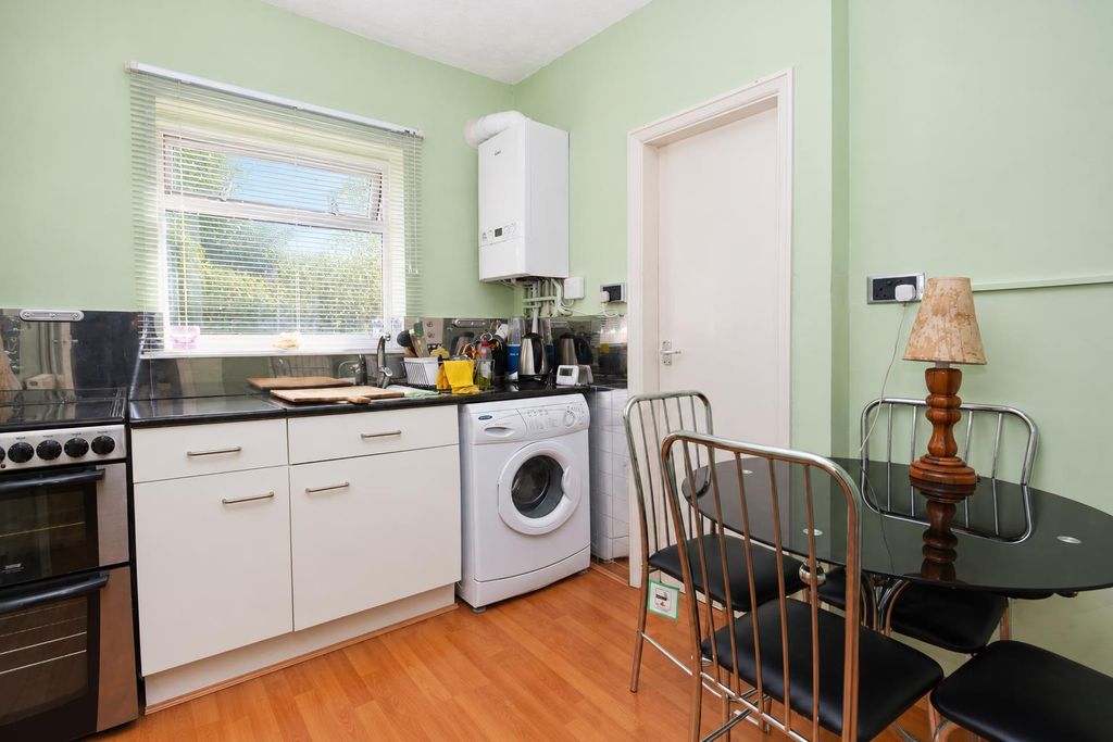 Property photo 2 of 11 7A213Dea-2968-4Bc2-A031-9E69c81B8c2B.Png