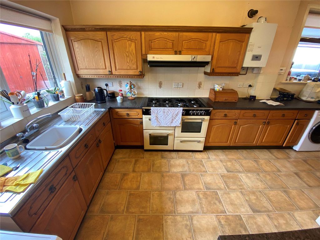Property photo 3 of 41 Picture No. 45