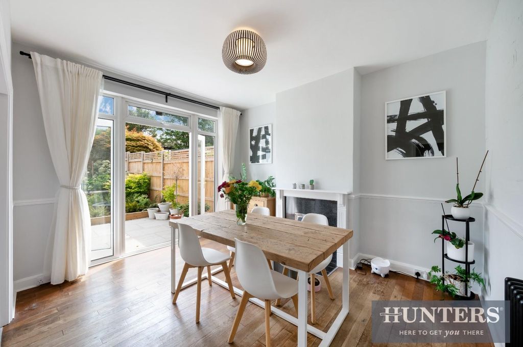 Property photo 3 of 12 Braemar Road  (12 From 21)-7.Jpg