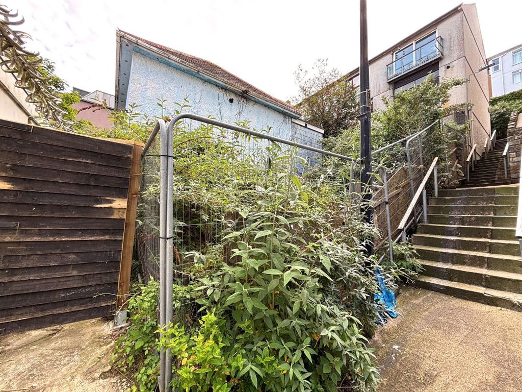 Property photo 1 of 2 Image 1