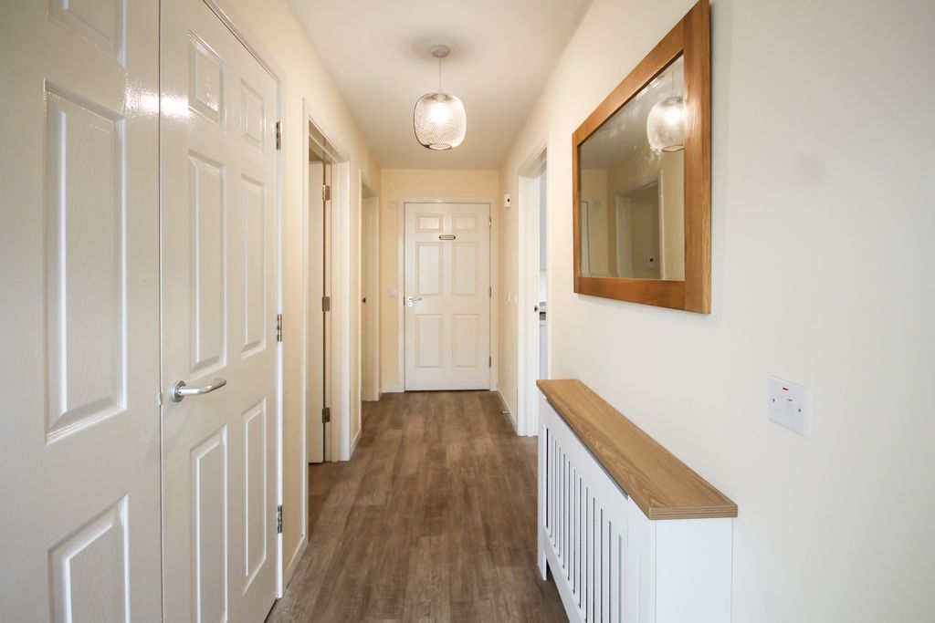 Property photo 3 of 16 12 Balmoral - Redone Small-05