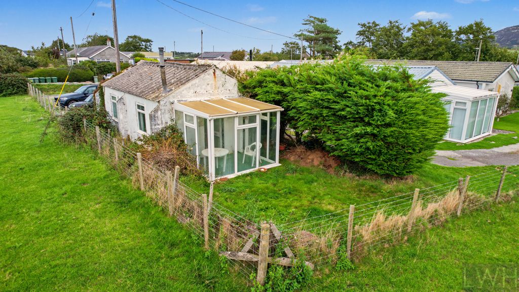 Property photo 1 of 13 Building At Ceidio