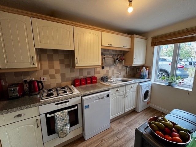 Property photo 2 of 15 Kitchen