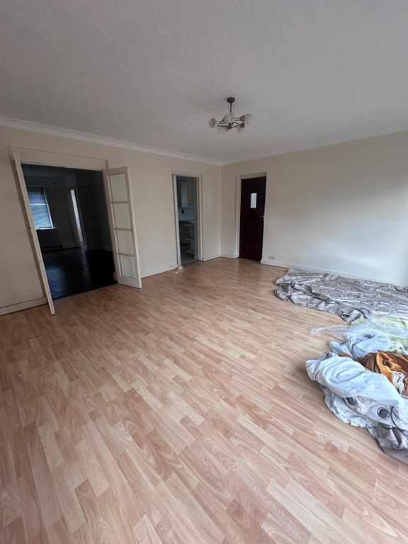 Property photo 2 of 14 Gallery