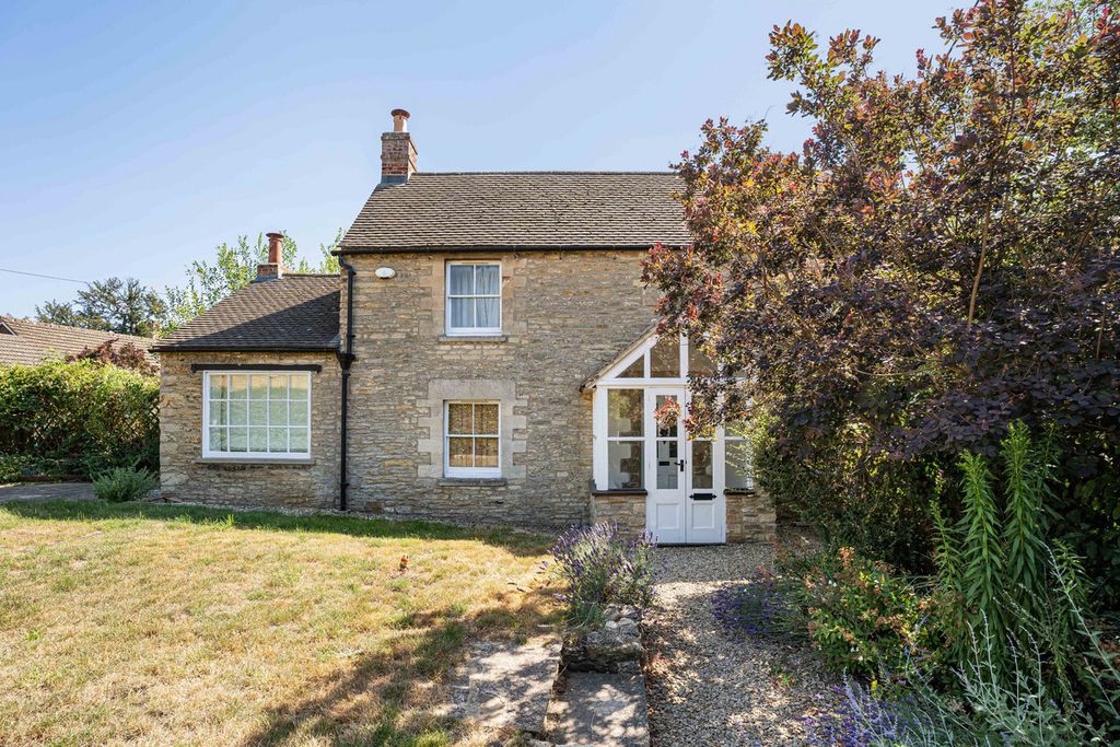 Property photo 1 of 22