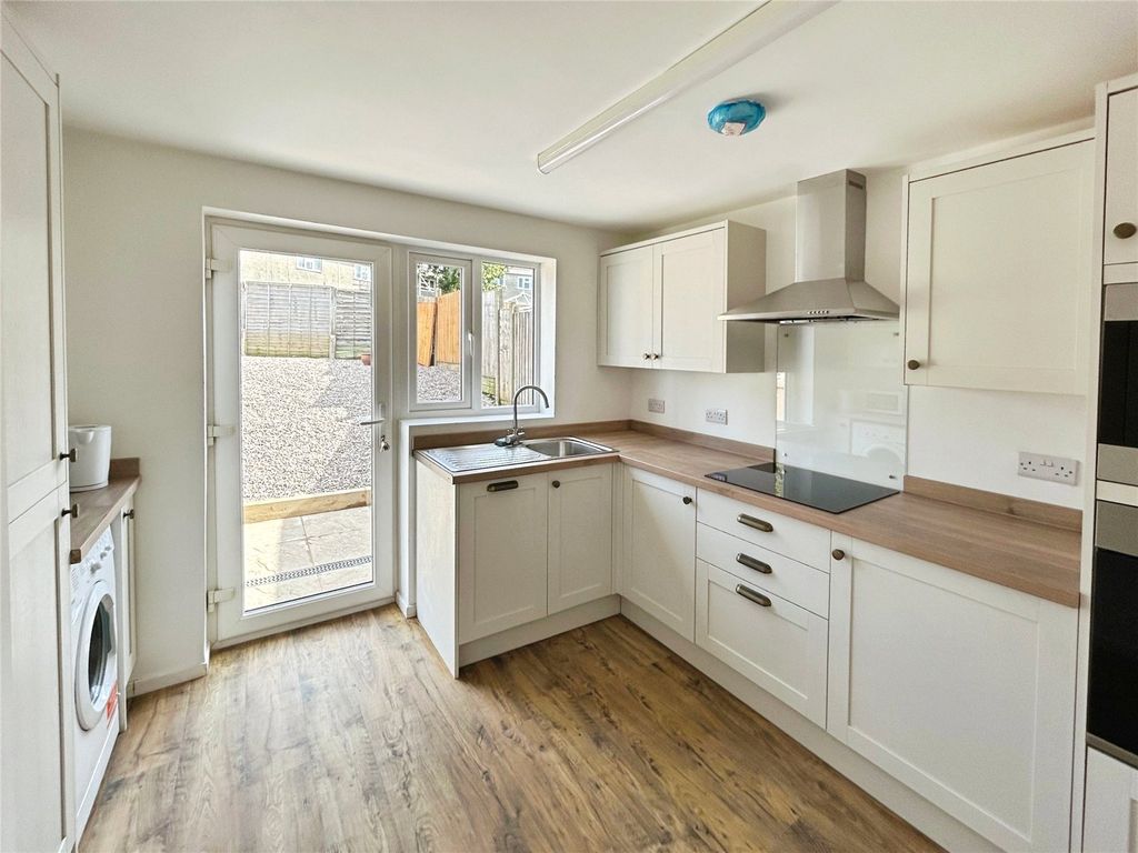 Property photo 3 of 13 Kitchen