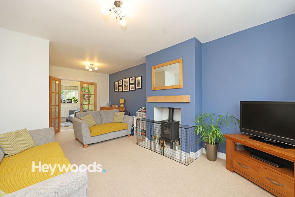 Property photo 2 of 36